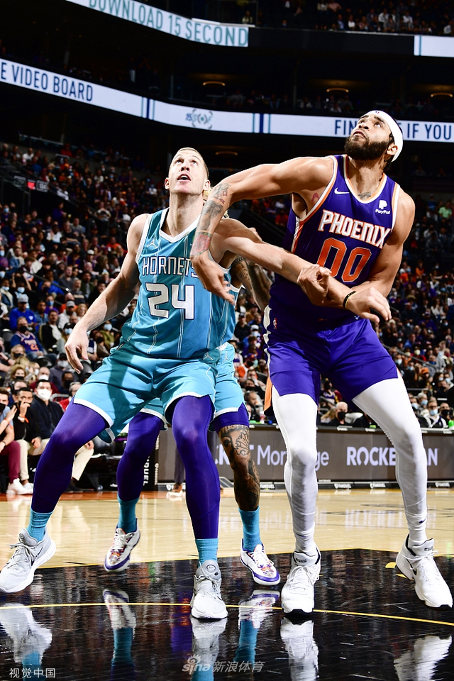 其中带着些 其中带着些